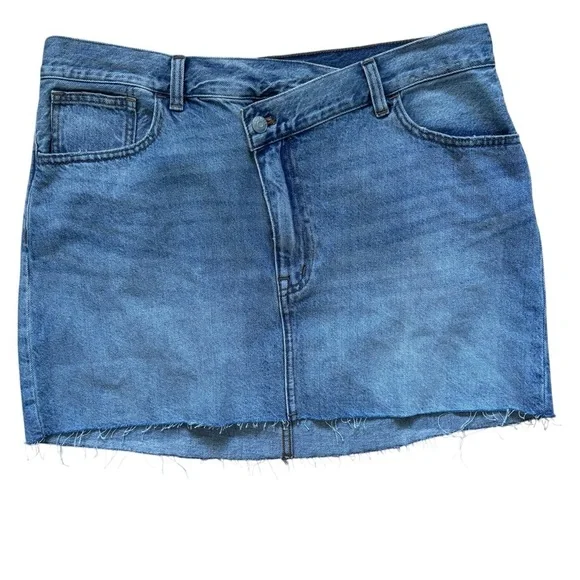 Madewell Denim Crossover-Waist Mini Skirt Womens Size 30 Blue Cotton Pockets - Picture 2 of 6